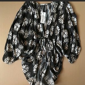 Novella Royale Kimono style wrap top